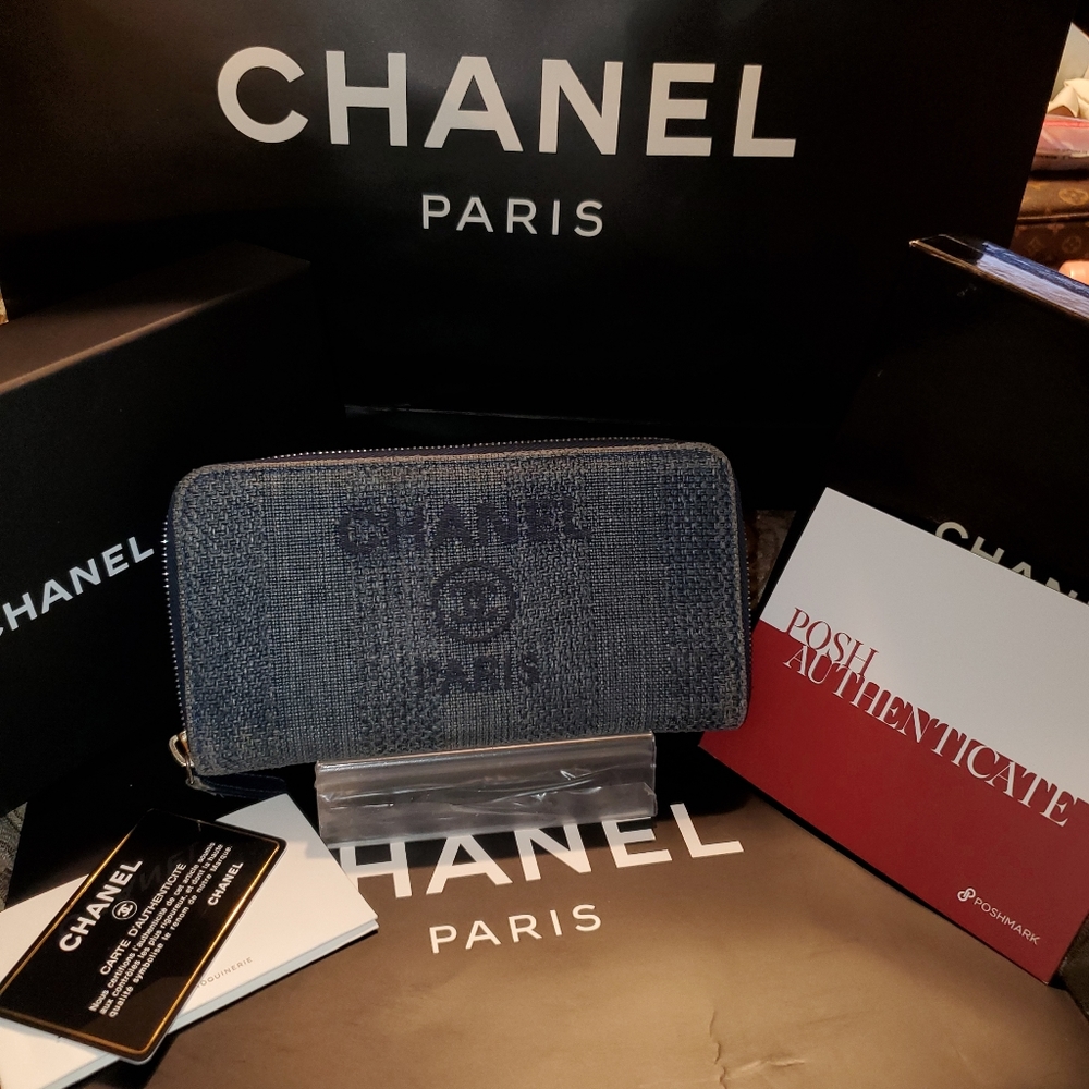 Authentic Chanel Paris Denim Zip Around wallet. FULL INCLUSION